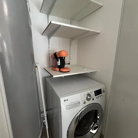 Cocoon Cosy 2 Chambres, Terrasse Et Clim * Agde